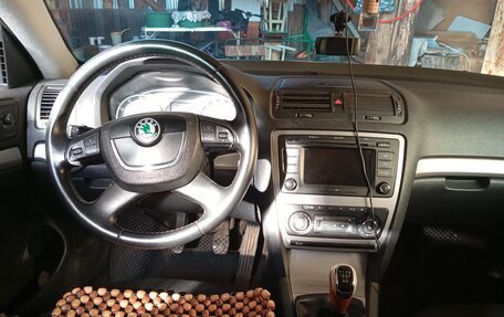 Skoda Octavia, 2010 год, 610 000 рублей, 9 фотография