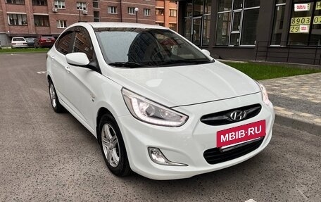Hyundai Solaris II рестайлинг, 2013 год, 950 000 рублей, 3 фотография