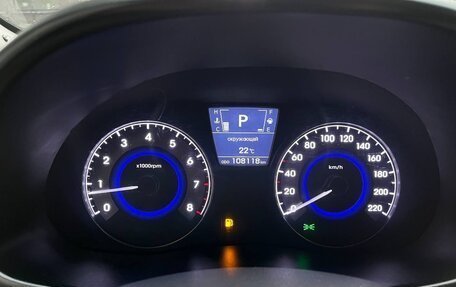 Hyundai Solaris II рестайлинг, 2013 год, 950 000 рублей, 12 фотография