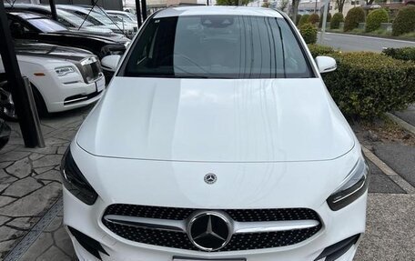 Mercedes-Benz B-Класс, 2022 год, 1 980 000 рублей, 6 фотография