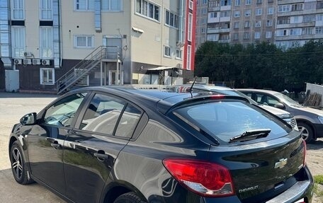 Chevrolet Cruze II, 2012 год, 900 000 рублей, 3 фотография