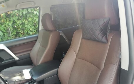 Toyota Land Cruiser Prado 150 рестайлинг 2, 2021 год, 4 099 000 рублей, 5 фотография