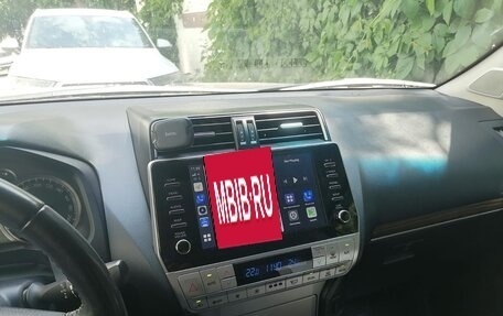 Toyota Land Cruiser Prado 150 рестайлинг 2, 2021 год, 4 099 000 рублей, 4 фотография