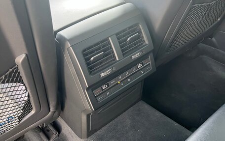 Volkswagen Touareg III, 2019 год, 4 950 000 рублей, 7 фотография