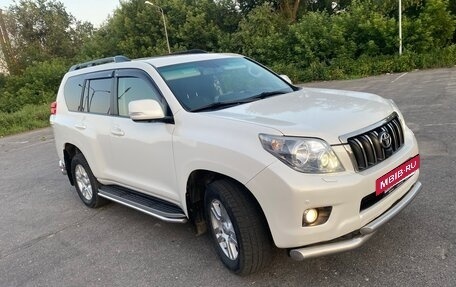 Toyota Land Cruiser Prado 150 рестайлинг 2, 2011 год, 2 500 000 рублей, 2 фотография