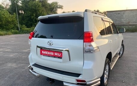 Toyota Land Cruiser Prado 150 рестайлинг 2, 2011 год, 2 500 000 рублей, 5 фотография