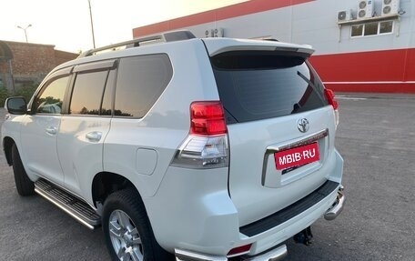 Toyota Land Cruiser Prado 150 рестайлинг 2, 2011 год, 2 500 000 рублей, 7 фотография