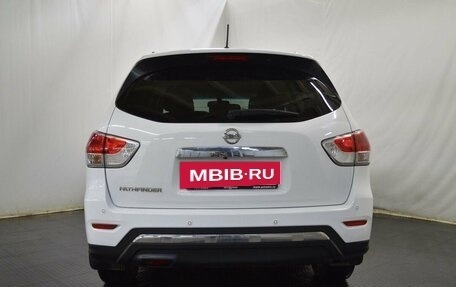 Nissan Pathfinder, 2016 год, 2 051 000 рублей, 5 фотография