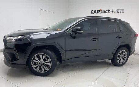 Toyota RAV4, 2023 год, 2 620 000 рублей, 7 фотография