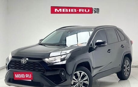 Toyota RAV4, 2023 год, 2 620 000 рублей, 3 фотография