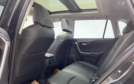 Toyota RAV4, 2023 год, 2 620 000 рублей, 12 фотография
