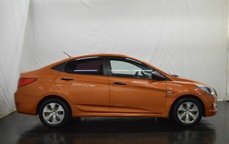Hyundai Solaris II рестайлинг, 2015 год, 798 000 рублей, 4 фотография