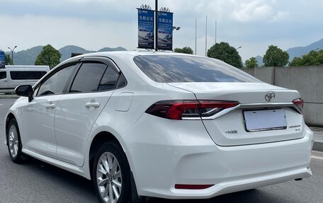 Toyota Corolla, 2021 год, 1 040 000 рублей, 4 фотография