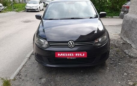 Volkswagen Polo VI (EU Market), 2013 год, 765 000 рублей, 2 фотография