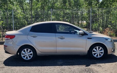 KIA Rio III рестайлинг, 2015 год, 950 000 рублей, 5 фотография
