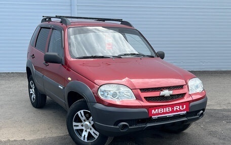 Chevrolet Niva I рестайлинг, 2011 год, 501 000 рублей, 3 фотография