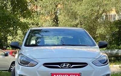 Hyundai Solaris II рестайлинг, 2014 год, 600 000 рублей, 1 фотография