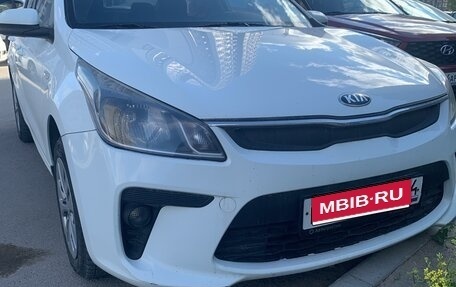 KIA Rio IV, 2018 год, 1 075 000 рублей, 1 фотография
