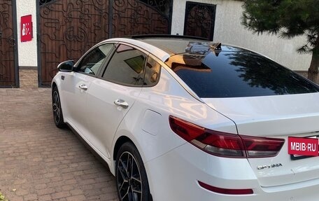 KIA Optima IV, 2019 год, 1 950 000 рублей, 5 фотография