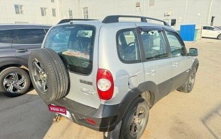 Chevrolet Niva I рестайлинг, 2017 год, 655 000 рублей, 3 фотография
