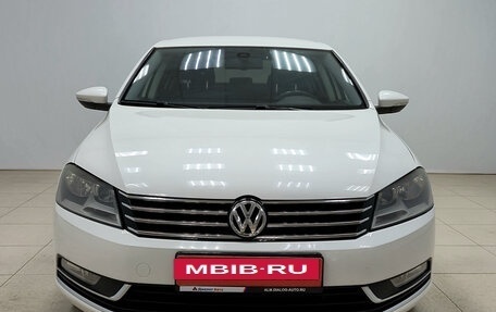 Volkswagen Passat B7, 2011 год, 1 050 000 рублей, 2 фотография