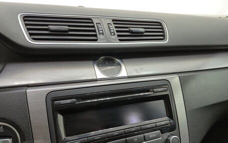 Volkswagen Passat B7, 2011 год, 1 050 000 рублей, 18 фотография
