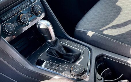 Volkswagen Tiguan II, 2017 год, 2 492 111 рублей, 13 фотография