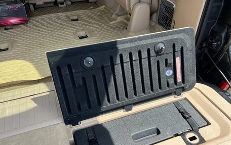 Toyota Land Cruiser 200, 2012 год, 3 850 000 рублей, 7 фотография
