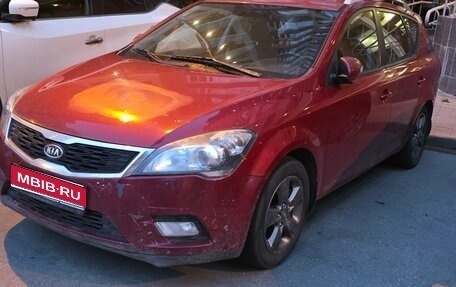 KIA cee'd I рестайлинг, 2011 год, 900 000 рублей, 1 фотография