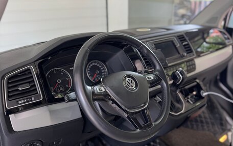 Volkswagen Multivan T6 рестайлинг, 2019 год, 4 100 000 рублей, 9 фотография
