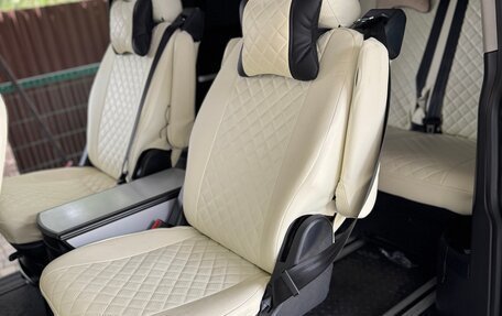 Volkswagen Multivan T6 рестайлинг, 2019 год, 4 100 000 рублей, 10 фотография