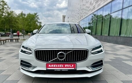 Volvo S90 II рестайлинг, 2019 год, 2 700 000 рублей, 3 фотография