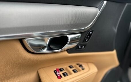 Volvo S90 II рестайлинг, 2019 год, 2 700 000 рублей, 13 фотография