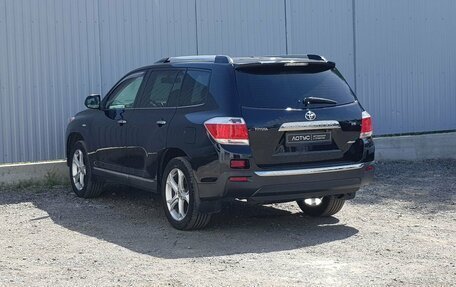 Toyota Highlander III, 2013 год, 2 199 000 рублей, 4 фотография
