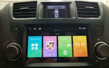 Toyota Highlander III, 2013 год, 2 199 000 рублей, 10 фотография