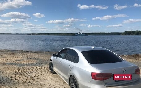 Volkswagen Jetta VI, 2014 год, 860 000 рублей, 10 фотография