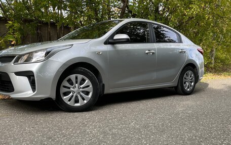 KIA Rio IV, 2018 год, 1 410 000 рублей, 5 фотография