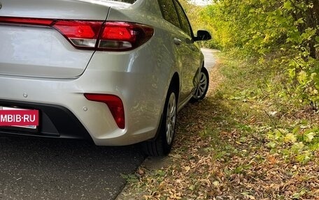 KIA Rio IV, 2018 год, 1 410 000 рублей, 10 фотография