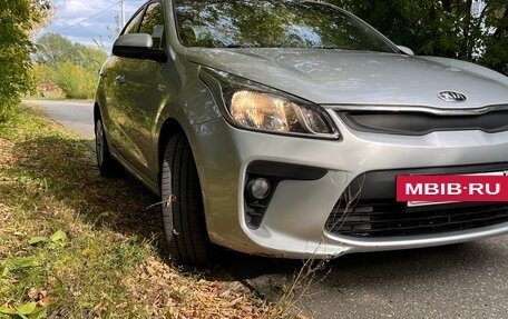KIA Rio IV, 2018 год, 1 410 000 рублей, 4 фотография