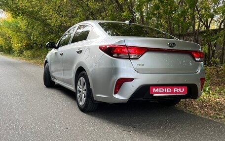 KIA Rio IV, 2018 год, 1 410 000 рублей, 6 фотография