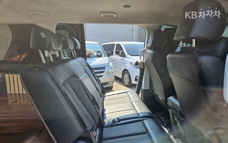 Hyundai Staria, 2022 год, 3 059 000 рублей, 9 фотография