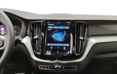 Volvo XC60 II, 2022 год, 3 050 000 рублей, 8 фотография