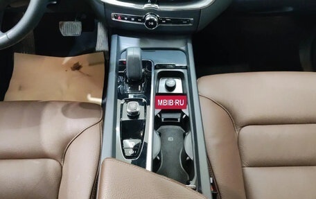 Volvo XC60 II, 2022 год, 3 050 000 рублей, 9 фотография