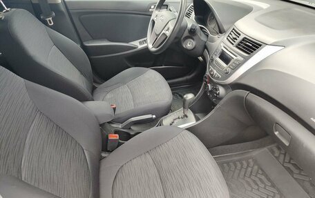 Hyundai Solaris II рестайлинг, 2015 год, 899 000 рублей, 9 фотография