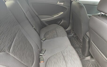 Hyundai Solaris II рестайлинг, 2015 год, 899 000 рублей, 11 фотография