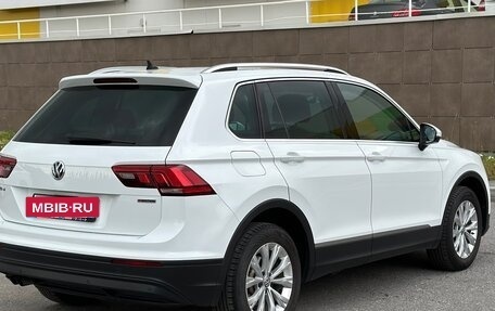 Volkswagen Tiguan II, 2018 год, 2 120 000 рублей, 6 фотография