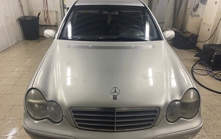 Mercedes-Benz C-Класс, 2004 год, 430 000 рублей, 12 фотография