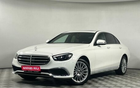 Mercedes-Benz E-Класс, 2023 год, 5 399 000 рублей, 1 фотография