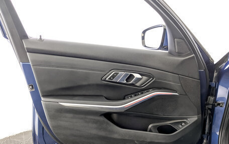 BMW 3 серия, 2021 год, 4 040 000 рублей, 19 фотография