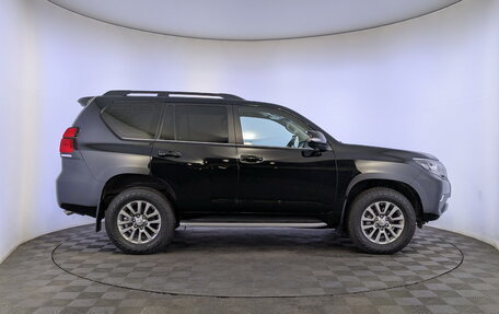 Toyota Land Cruiser Prado 150 рестайлинг 2, 2018 год, 3 950 000 рублей, 4 фотография